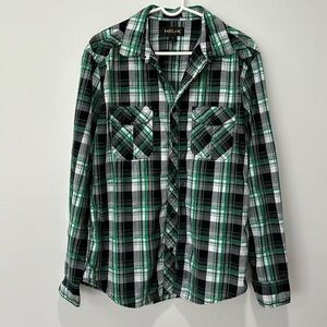 Men’s plaid button down